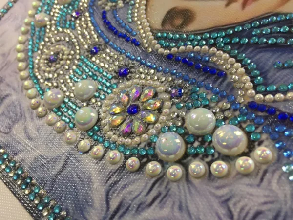 DIY Mother Mary Rhinestone Painting